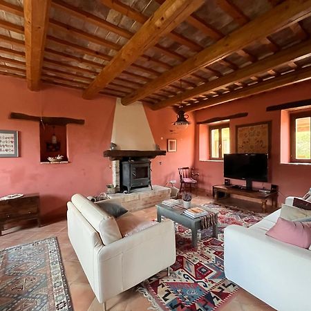 Casa Delle Sorgenti Διαμέρισμα Montefiore dellʼAso Εξωτερικό φωτογραφία
